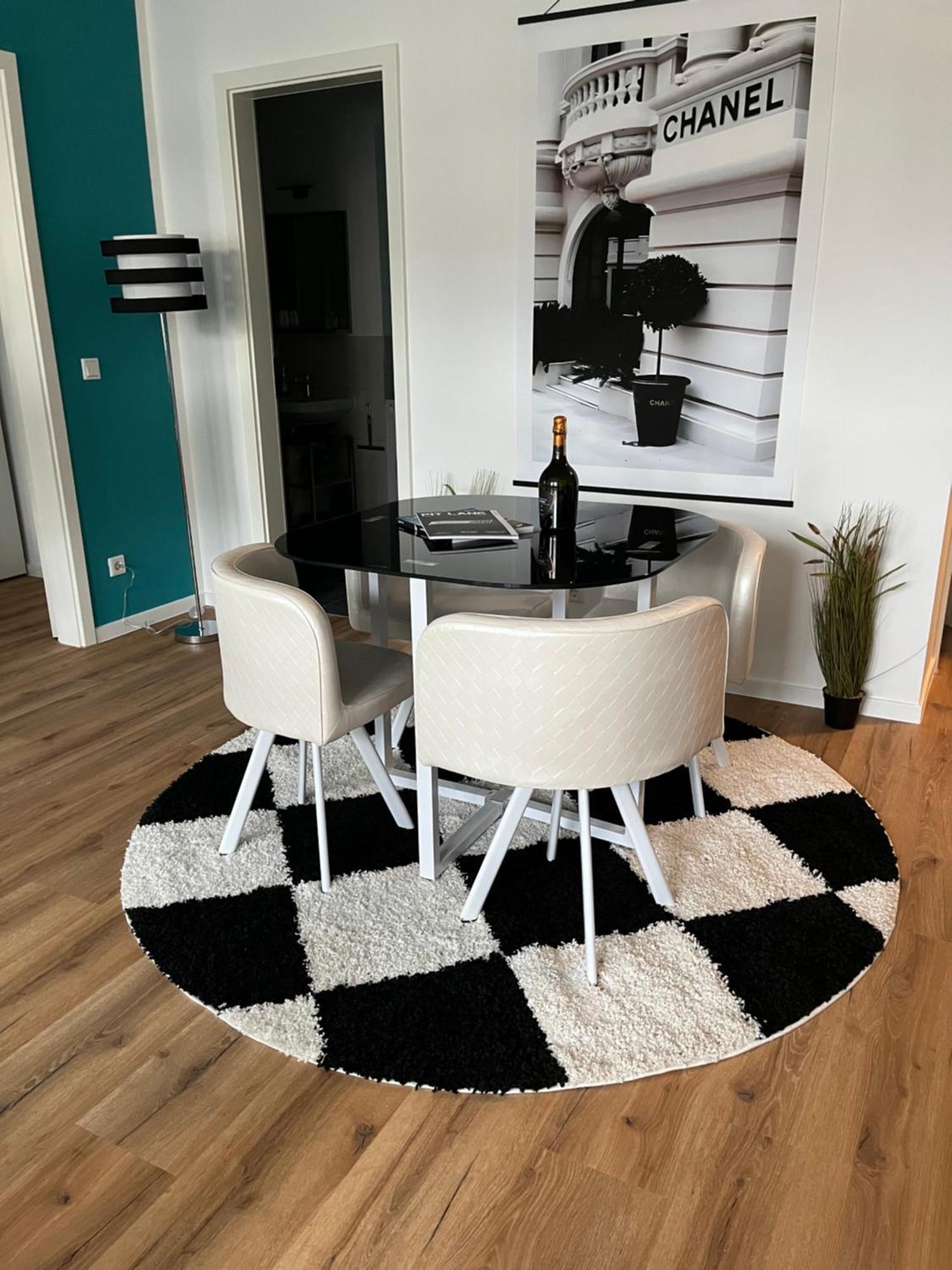 Aner 4 Design Zoe Apartment